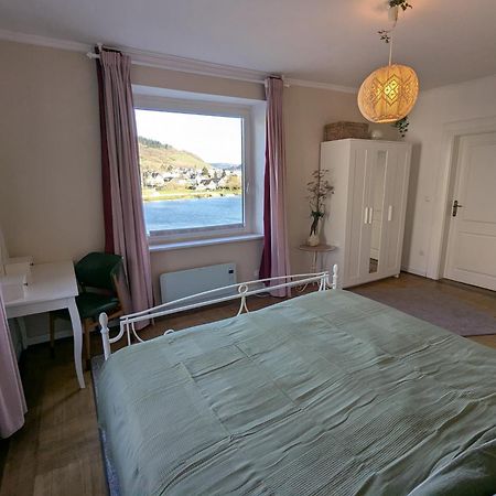 Voll Ausgestattete Wohnung Mit Moselblick アルフ エクステリア 写真