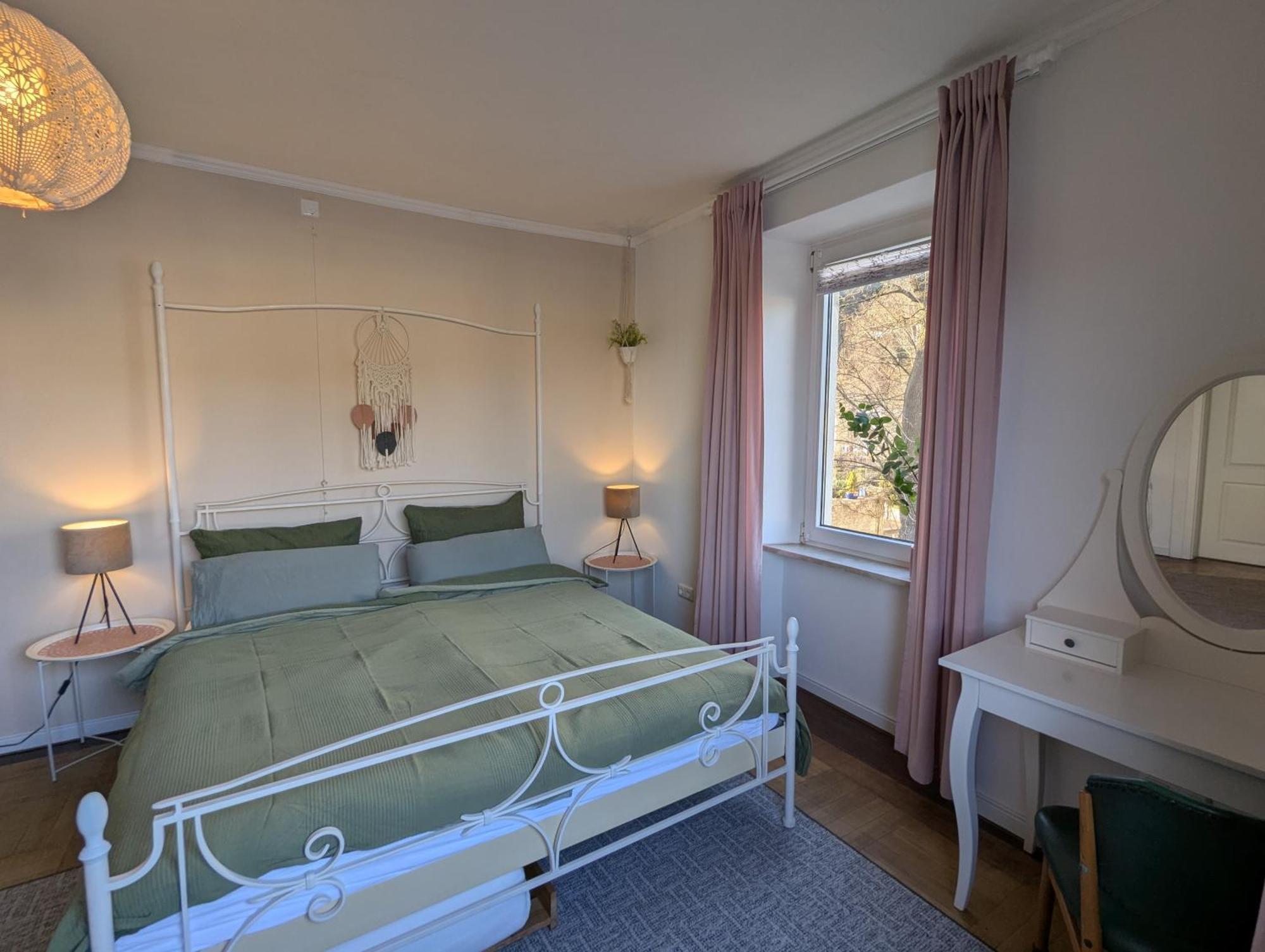 Voll Ausgestattete Wohnung Mit Moselblick アルフ エクステリア 写真